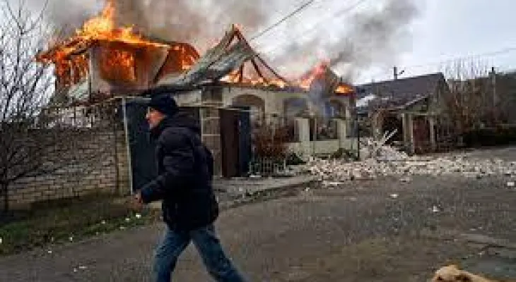 Artillery shells fly on Ukraine’s front lines despite ‘ceasefire’