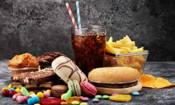Experts say 14% of adults worldwide are addicted to ultra processed foods