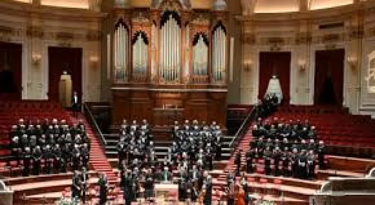 UK Singers Face Threat as American Choirs Take the Lead Amid School Funding Cuts