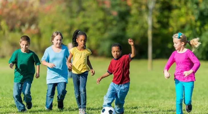 Children Near Green Spaces Exhibit Stronger Bones, Study Reveals