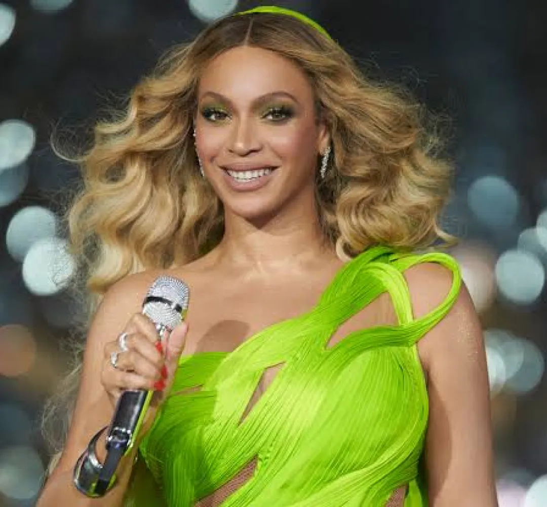 Beyoncé Makes History as the First Black Woman to Top the US Hot 100 with a Country Song