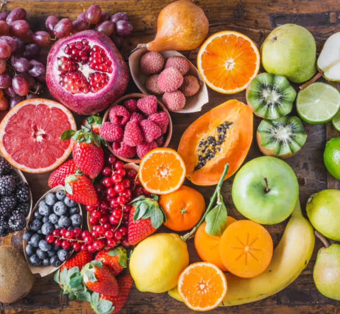 Three Super Fruits That Help You Stay Fresh and Look Younger Naturally