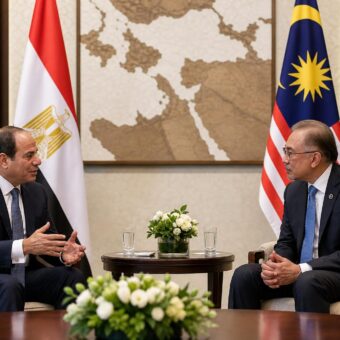 Egypt and Malaysia Discuss Political Settlement for Middle East Conflict