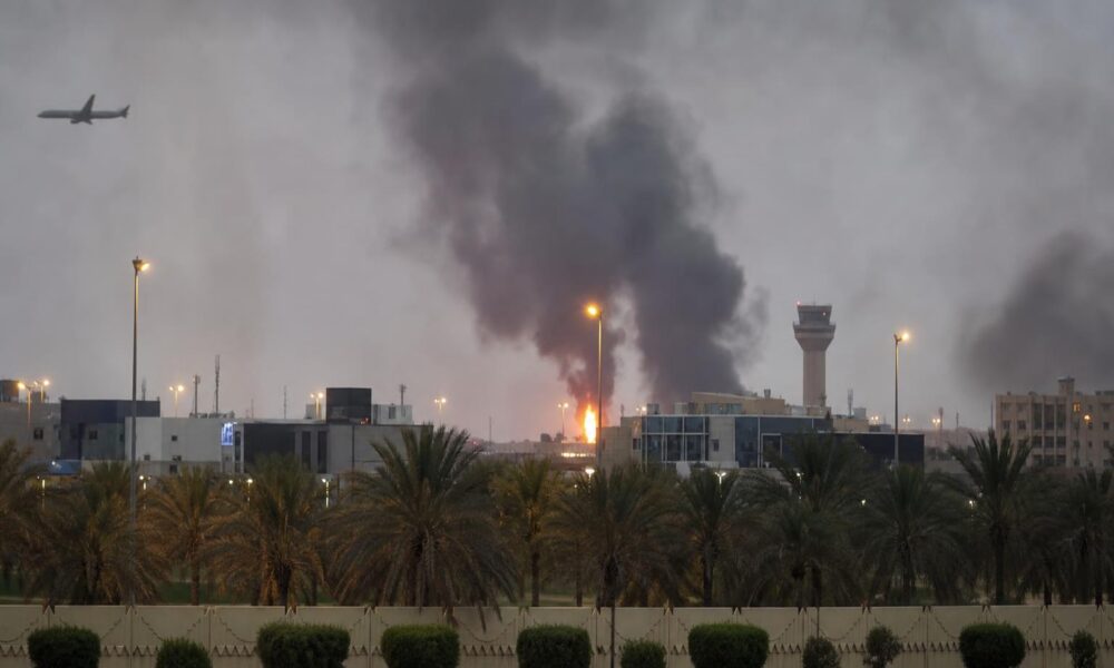 Houthis Claim Attacks on Two Saudi Airports as Civilian Toll Reaches 39