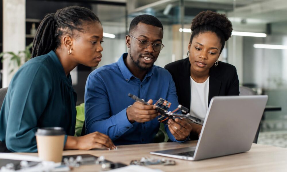 JSE and TIA Select 10 South African Tech SMEs for Investment Programme