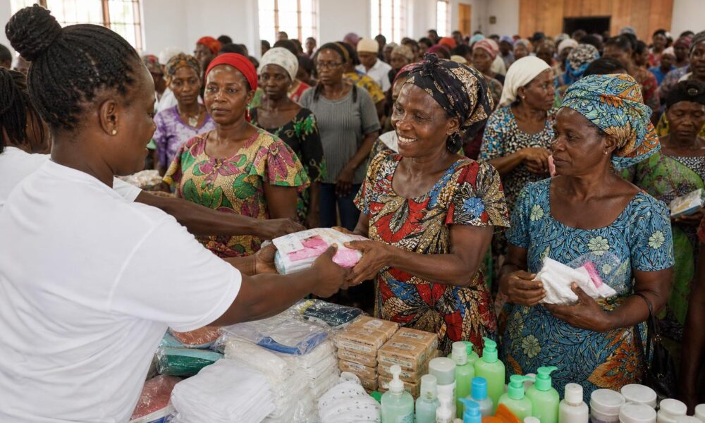 New Life Ministries Gives Free Items to More Than 300 Women at Freetown Conference