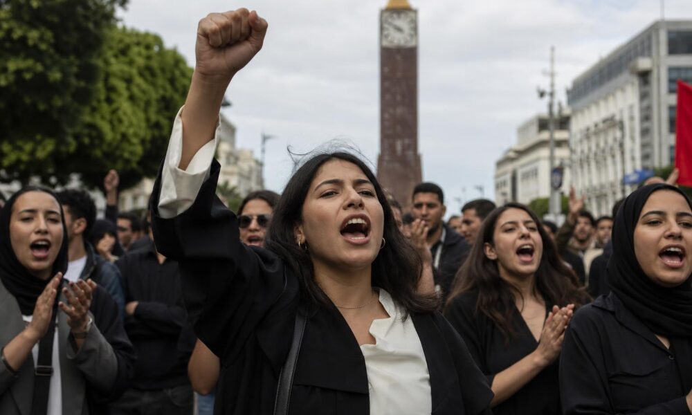 Tunisia’s jobless graduates protest as economic pressures deepen